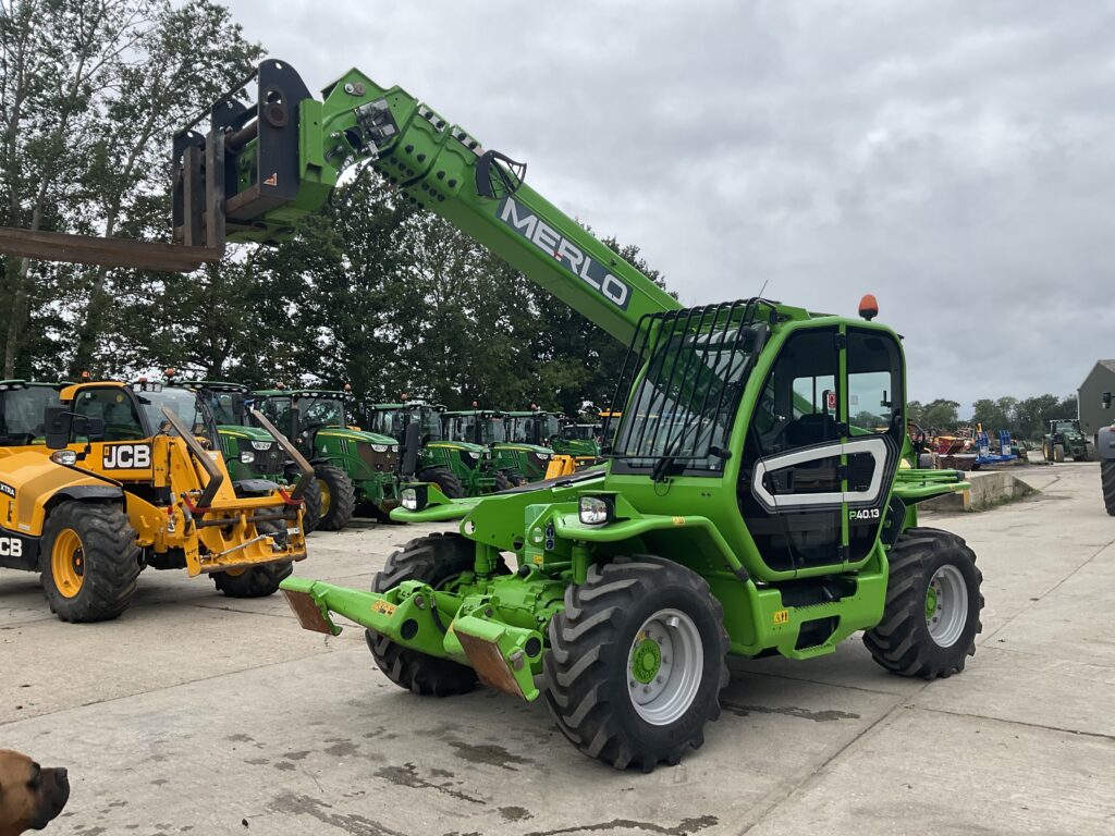 MERLO P40.13