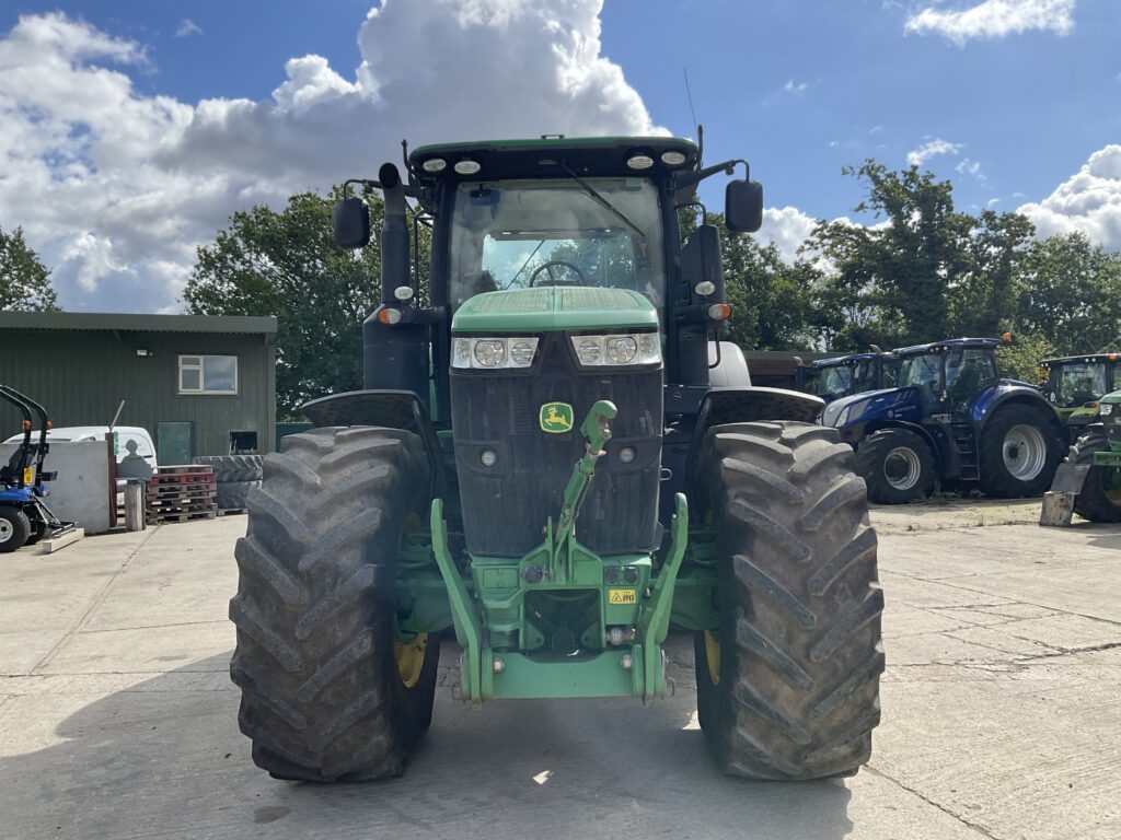 JOHN DEERE 7310R