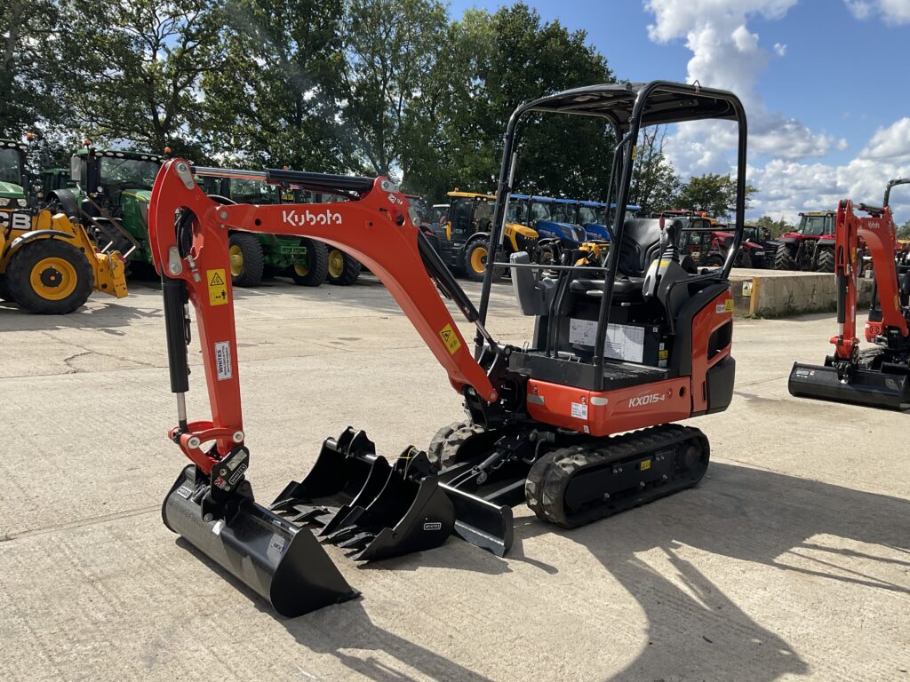 KUBOTA KX015-4