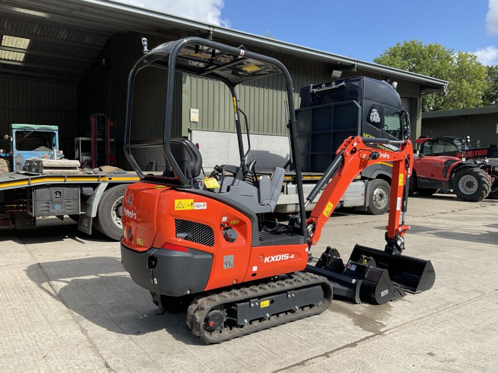 KUBOTA KX015-4