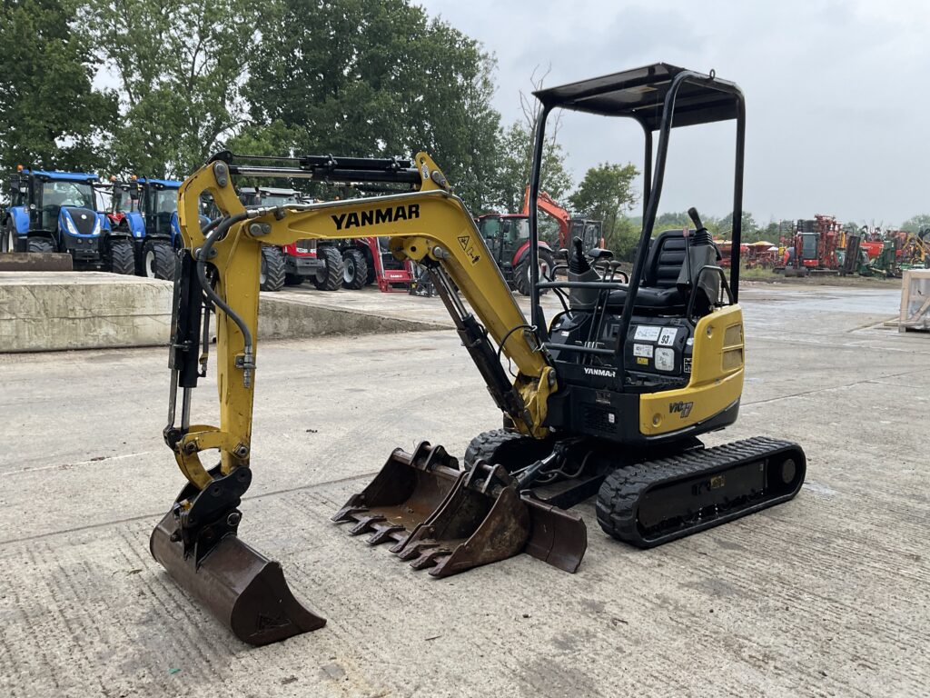 YANMAR VIO 17