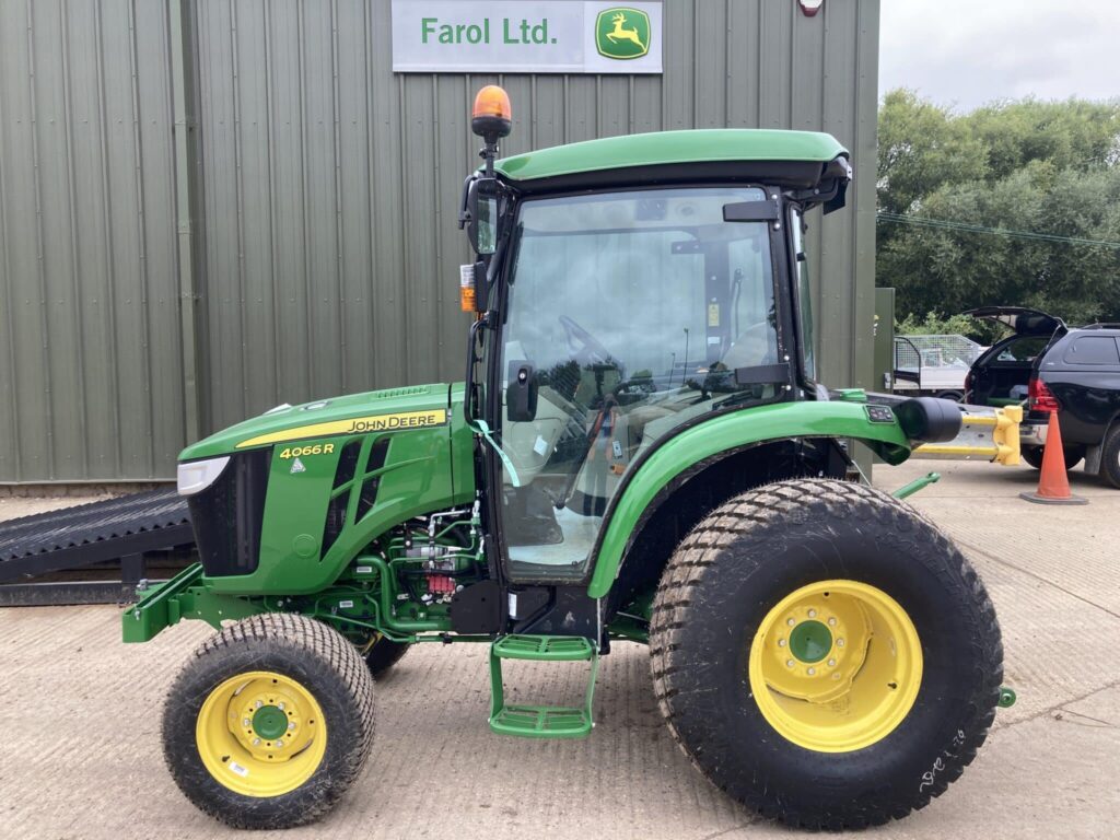 John Deere 4066R compact tractor