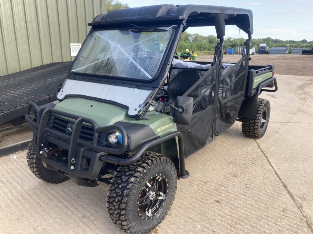 John Deere XUV855M S4 Gator