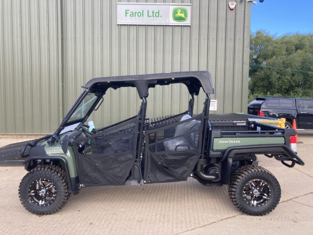 John Deere XUV855M S4 Gator