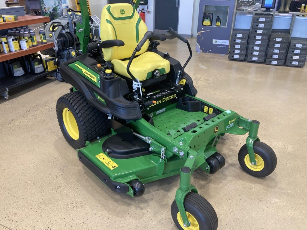 John Deere Z950R zero turn mower