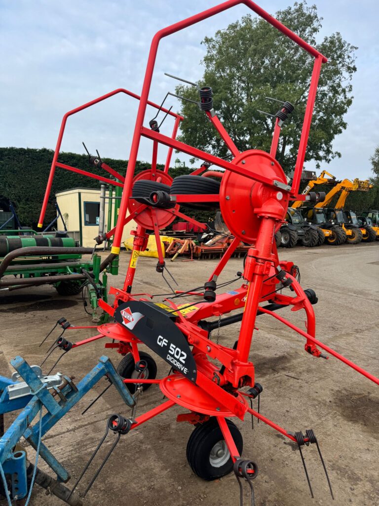 KUHN GF502, 4 ROTOR TEDDER