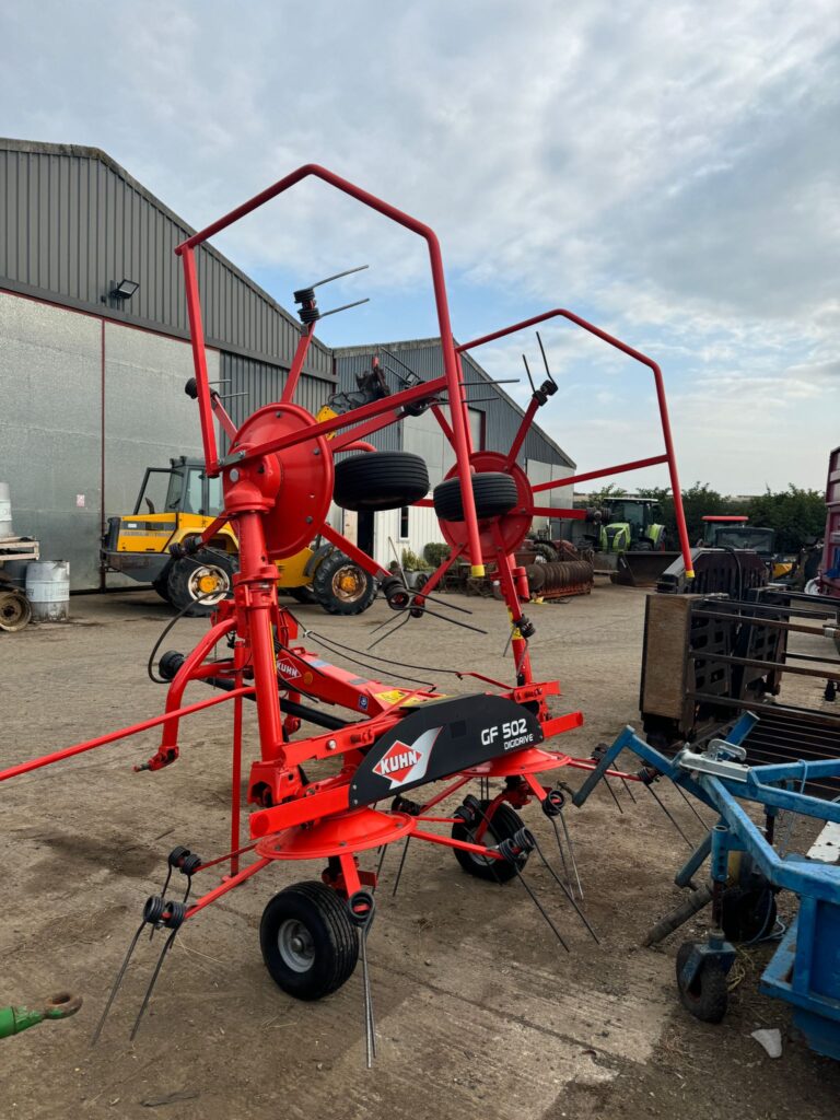 KUHN GF502, 4 ROTOR TEDDER