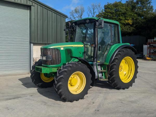 JOHN DEERE 6220 PREMIUM