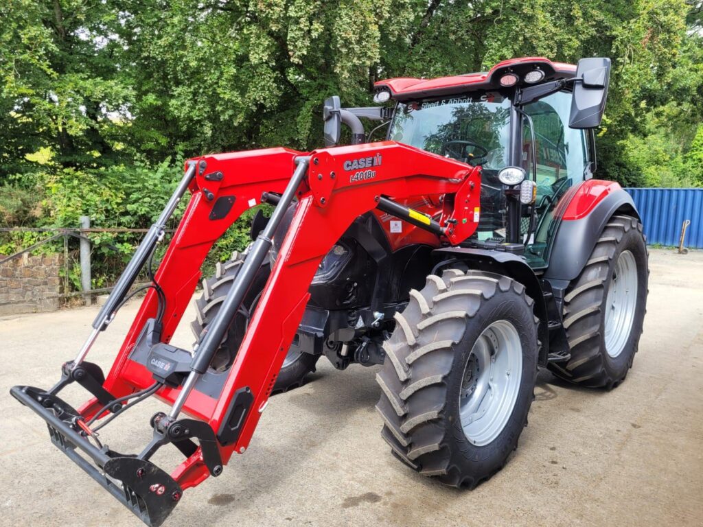 Case IH Vestrum 130 & loader