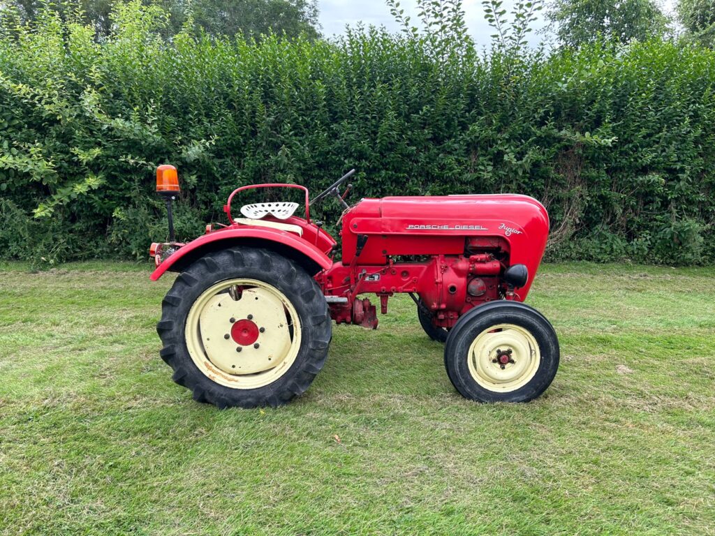 Porsche Junior 108 Vintage Classic Tractor