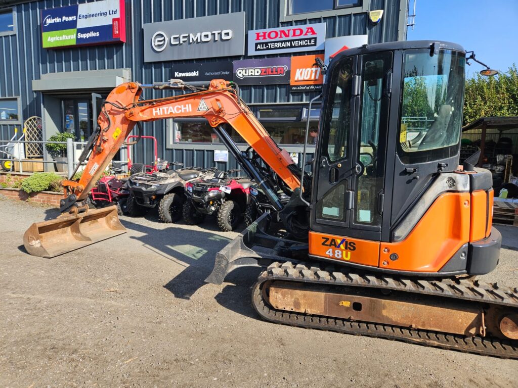 Hitachi Zaxis ZX48U-3 CLR Mini Digger