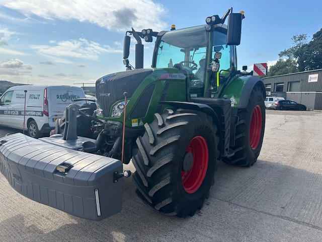 Fendt 724 Profi plus