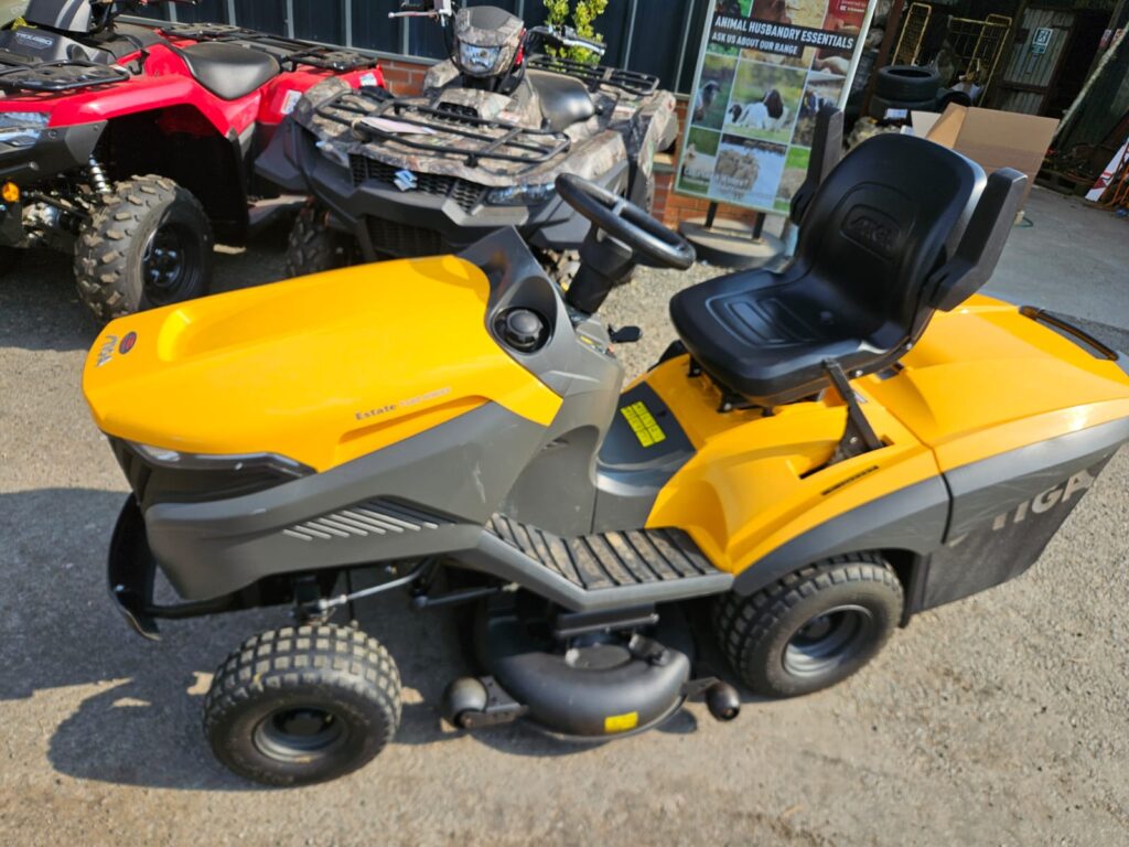 Stiga TNSE 102 Hydro Ride-on Mower