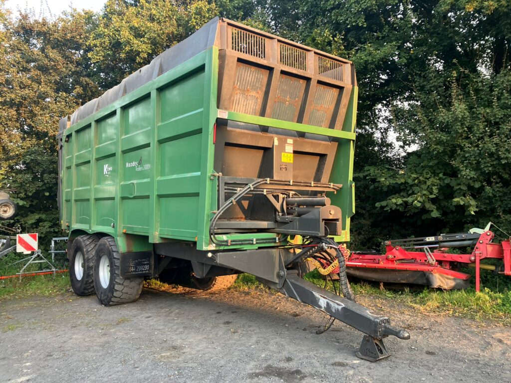 K Two Roadeo 2000 Pusher trailer