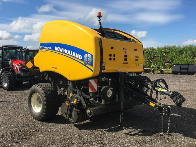 New Holland Roll Bale 150 Superfeed