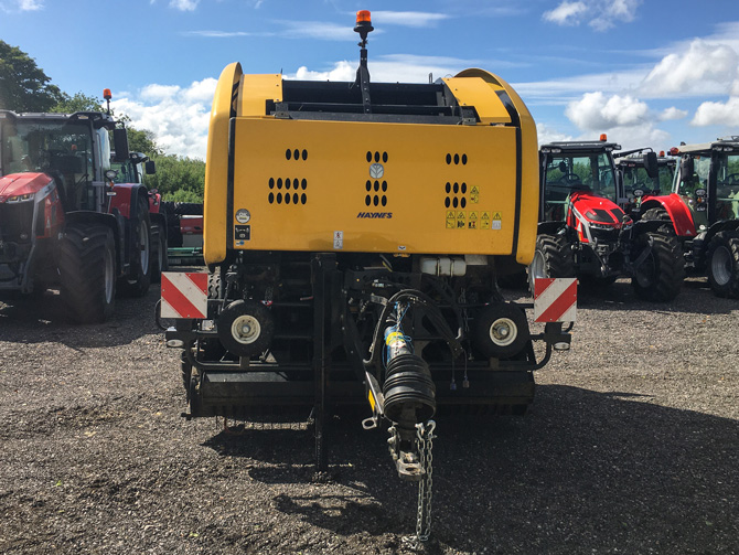 New Holland Roll Bale 150 Superfeed