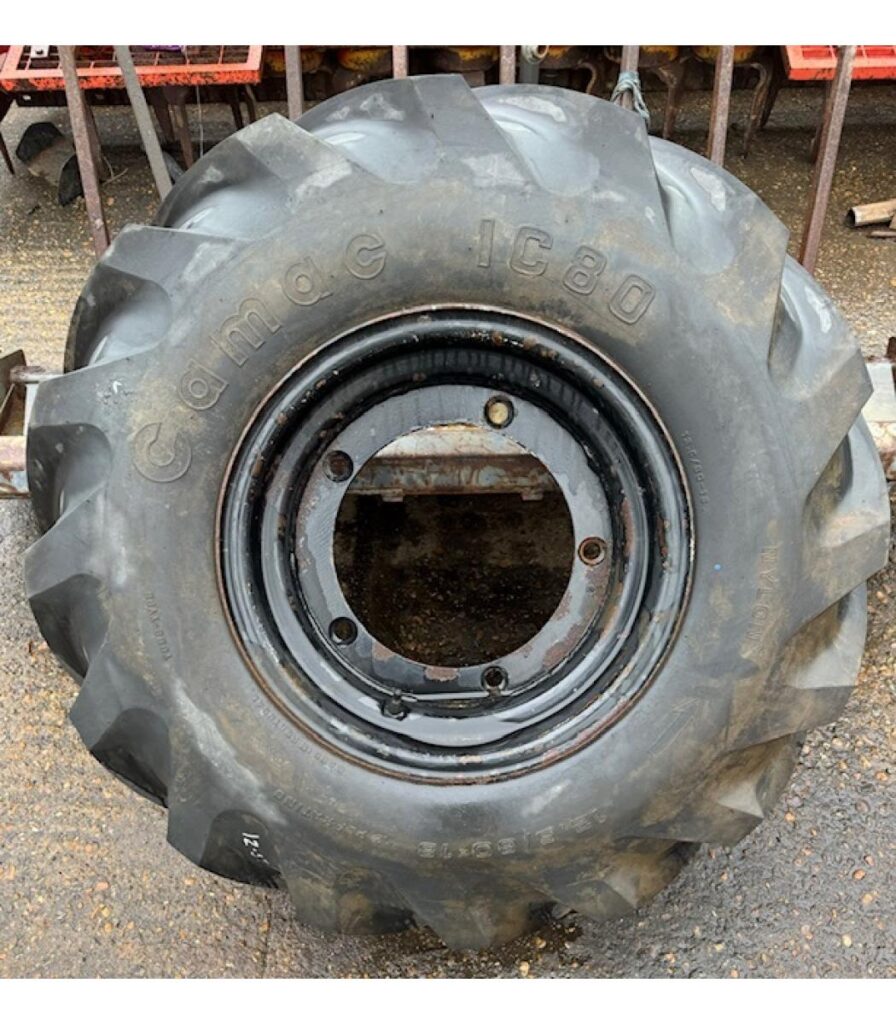 12.5 80-18 Wheel and Tyre