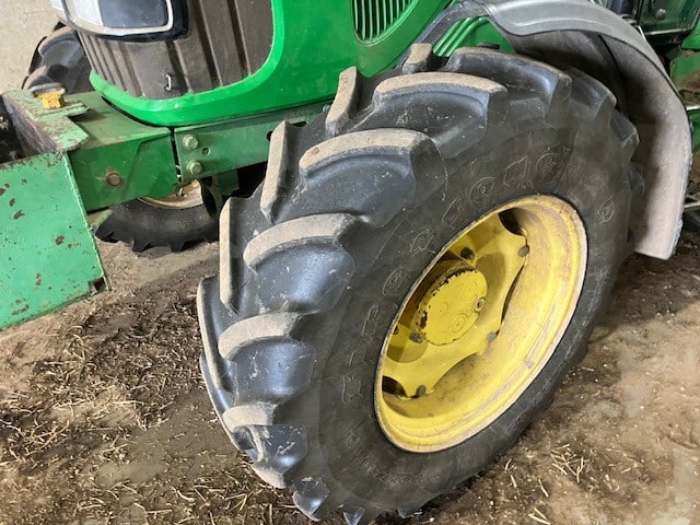 JOHN DEERE 5100R