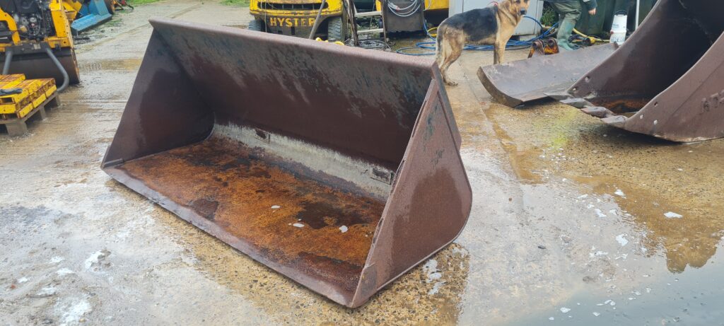 Loader Bucket to suit Tractor