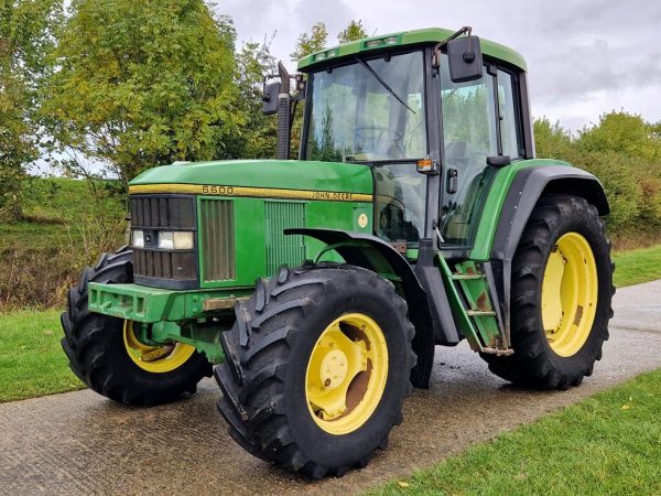 1996 John Deere 6600 4WD Tractor