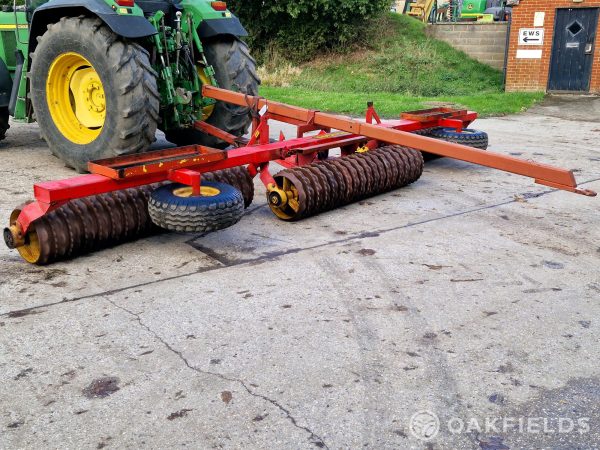 Vaderstad Rollex 620 horizontal folding rolls