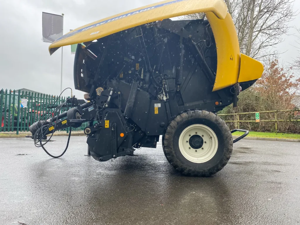 New Holland Roll Belt 150 Super Feed