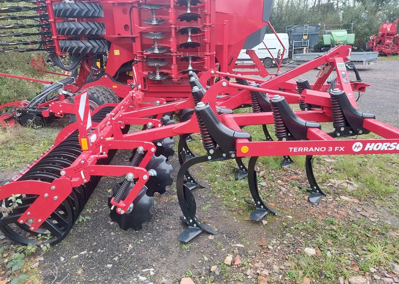 Horsch TERRANO 3F Cultivator