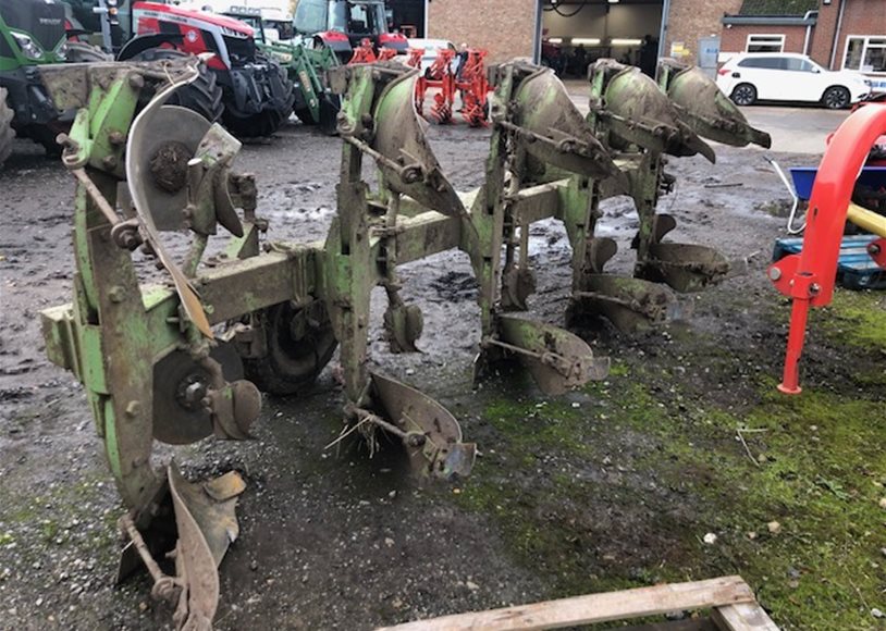 Dowdeswell 1LOUGH Ploughs