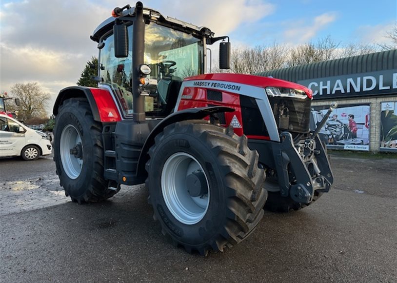 Massey Ferguson 8S.225EXD7 Tractor