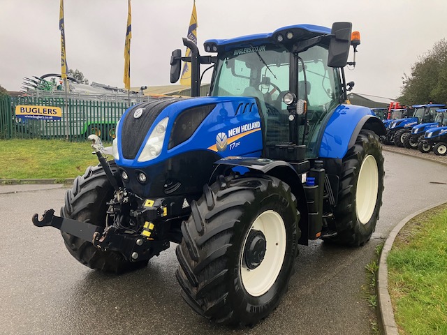 NEW HOLLAND T7.210 PC CL TRACTOR