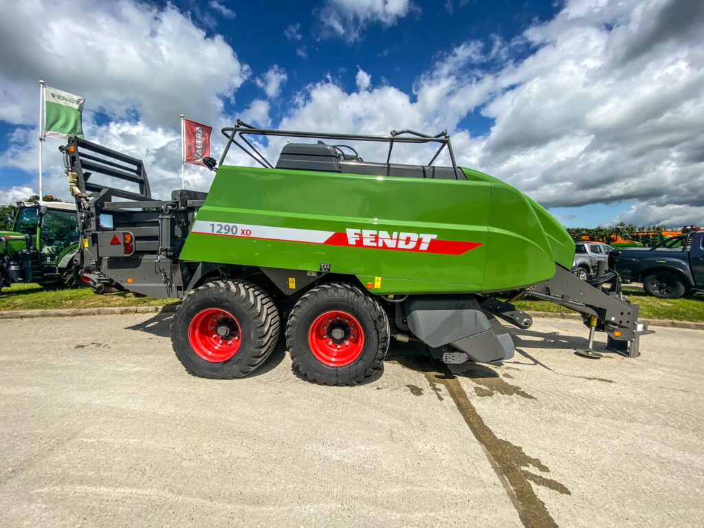 Fendt 1290 XD Baler