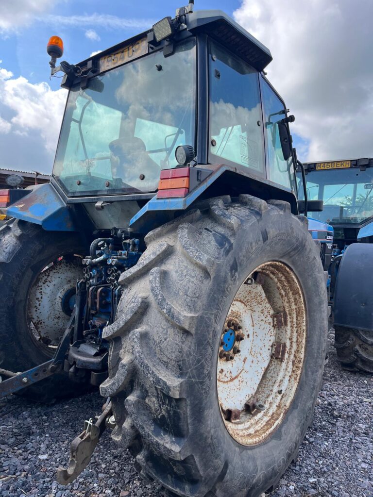 FORD 8340 TRACTOR