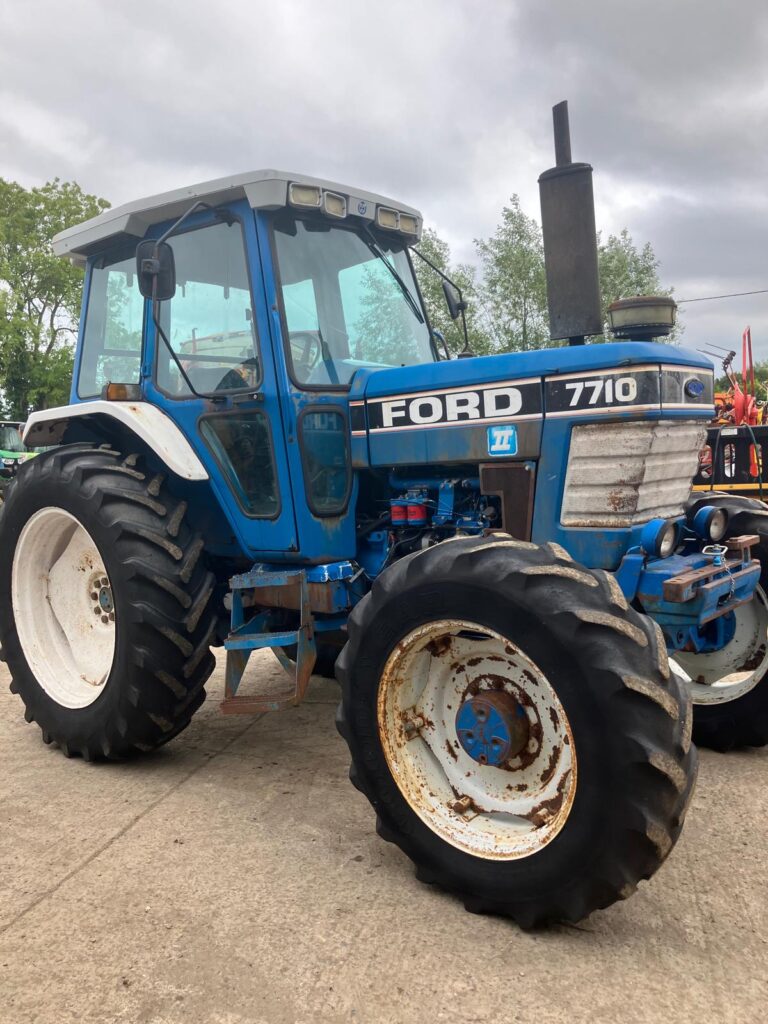 FORD 7710 SQ CAB TRACTOR