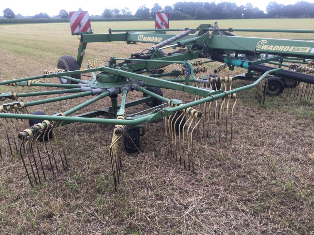 2012 KRONE SWADRO HAY RAKE 800/26