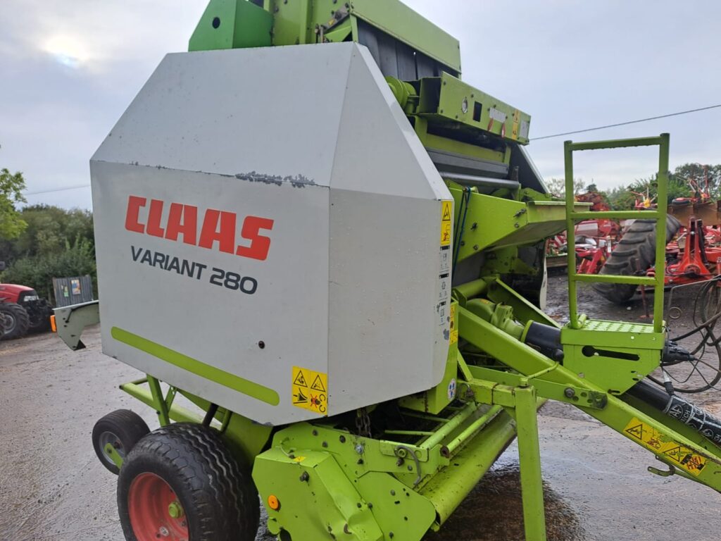 CLAAS VARIANT 280 ROUND BALER