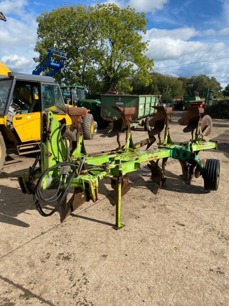 DOWDESWELL DP100S 4 FURROW PLOUGH