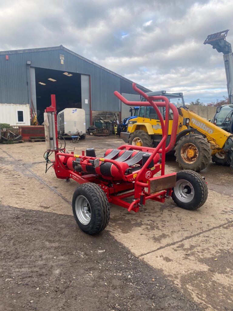 LELY PT130 TRAILED BALE WRAPPER