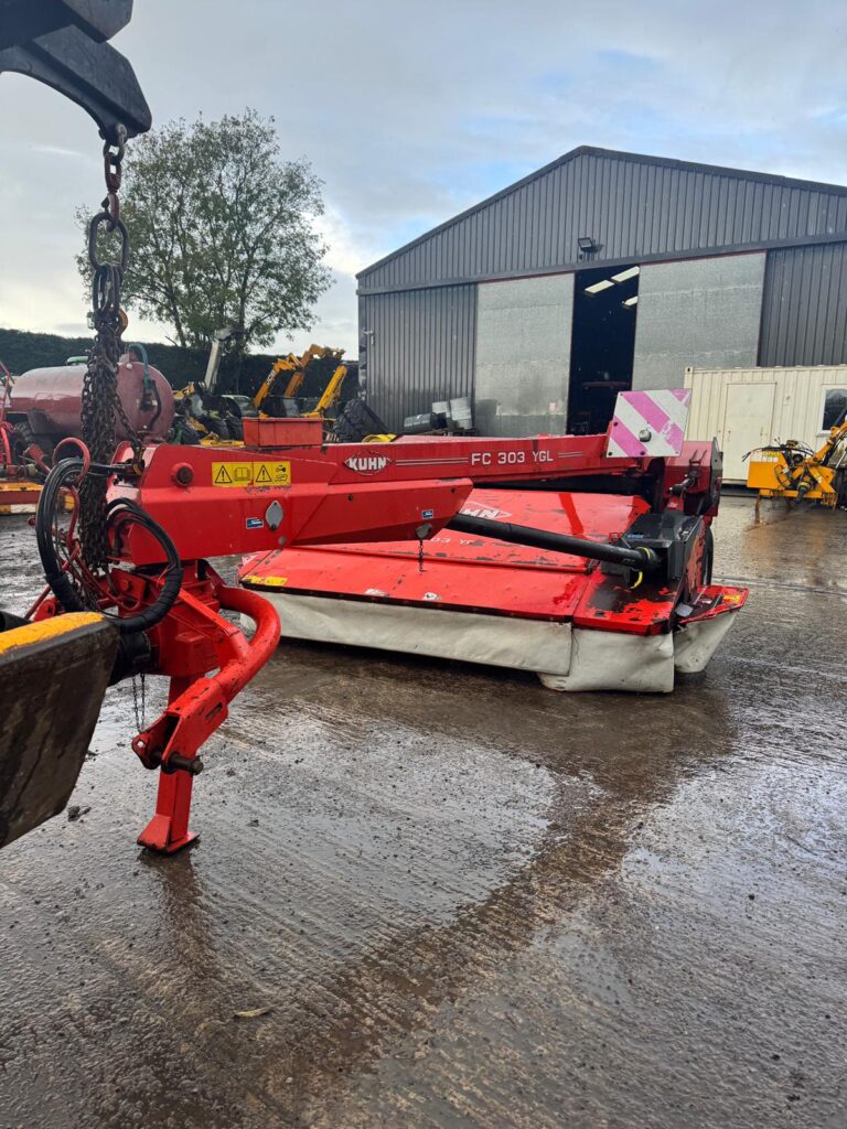 KUHN FC303 MOWER