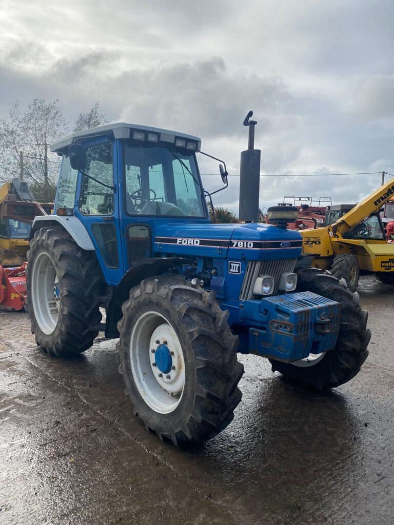 FORD 7810 TRACTOR