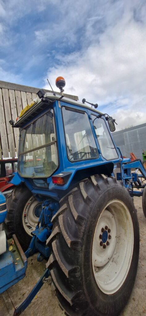 FORD 6600 TRACTOR C/W LOADER