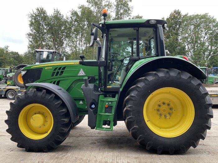 JOHN DEERE 6155M