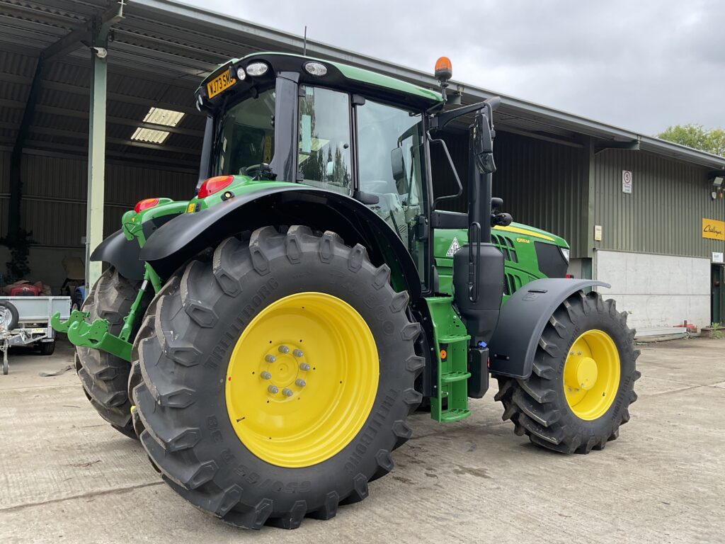 JOHN DEERE 6155M