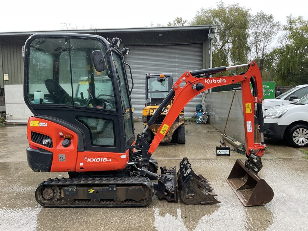 KUBOTA KX018-4