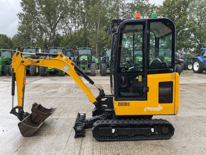 JCB 16C-1