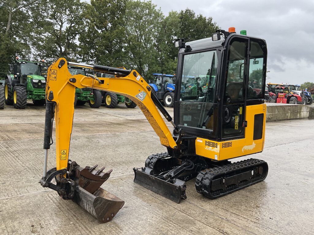 JCB 16C-1