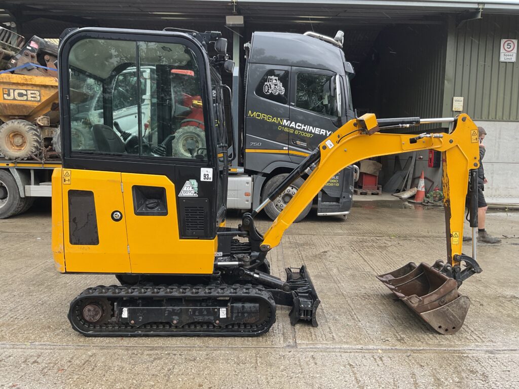 JCB 16C-1