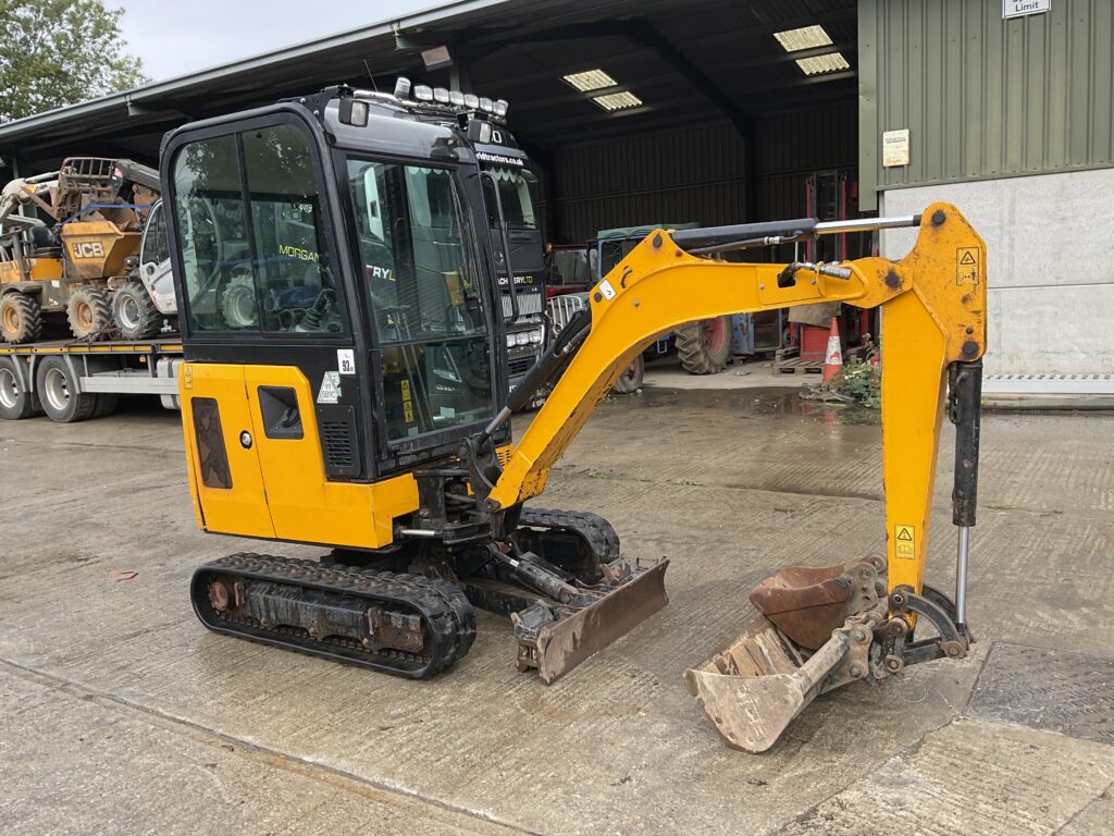 JCB 16C-1