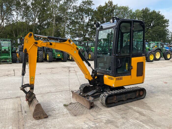 JCB 16C-1