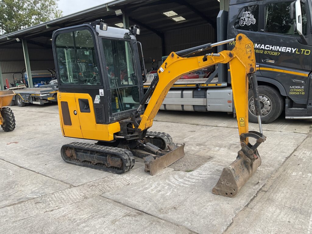 JCB 16C-1