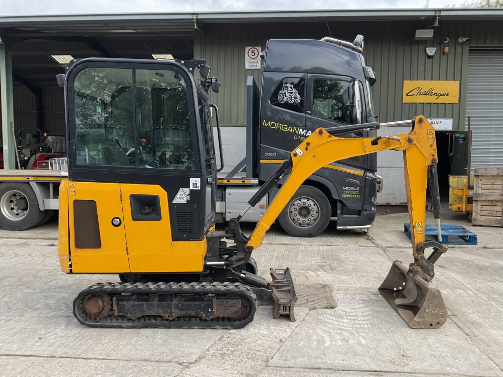 JCB 16C-1